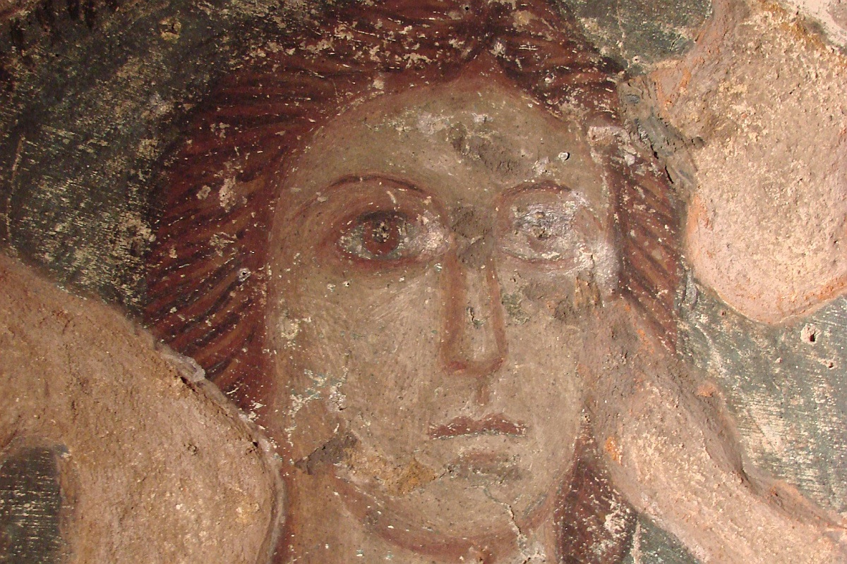 Состояние живописи памятника федерального значения является аварийным и требует проведения срочных работ. Состояние живописи памятника федерального значения является аварийным и требует проведения срочных работ.