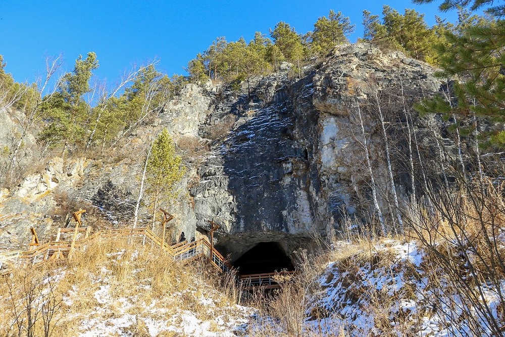Загадочная Денисова пещера давно вызывает интерес у туристов