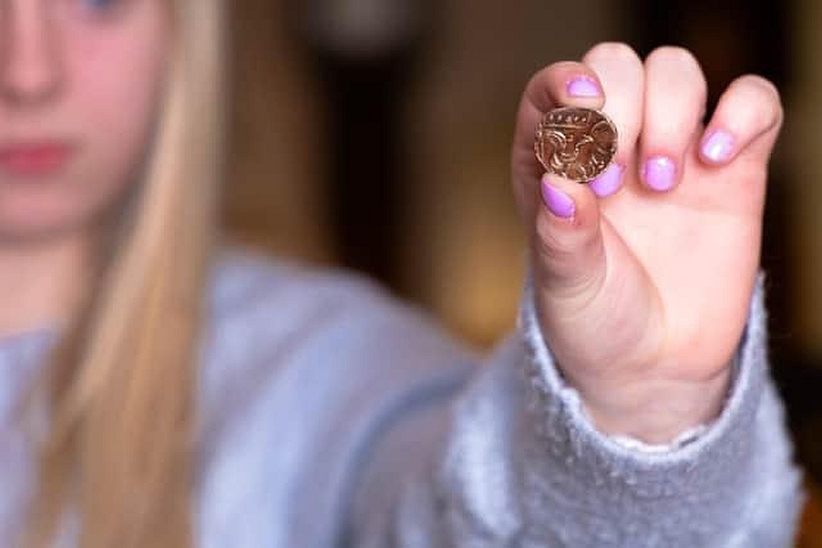 Золотой статер был отчеканен 2000 лет назад на монетном дворе кориелтаувов. Золотой статер был отчеканен 2000 лет назад на монетном дворе кориелтаувов.