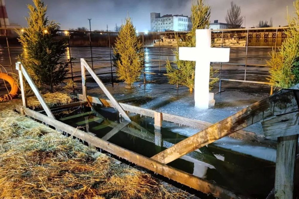 В Астрахани желающих окунуться в прорубь не остановят и прогнозируемые в регионе аномальные крещенские морозы