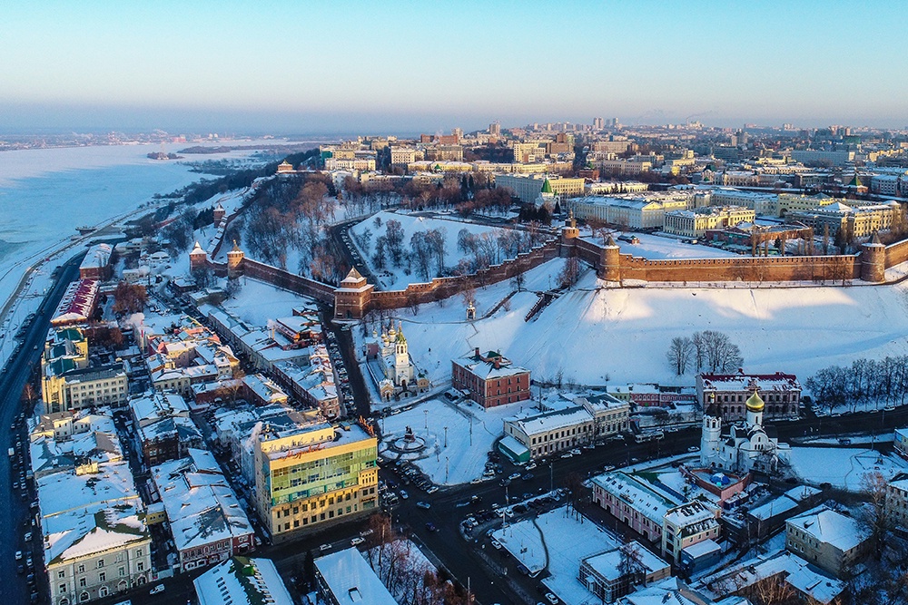 Вид на Нагорную часть и Кремль Нижнего Новгорода.