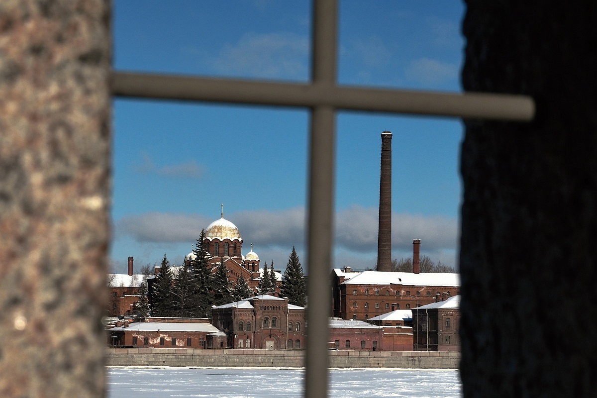 "Кресты" должны остаться "Крестами", решили жители Петербурга.