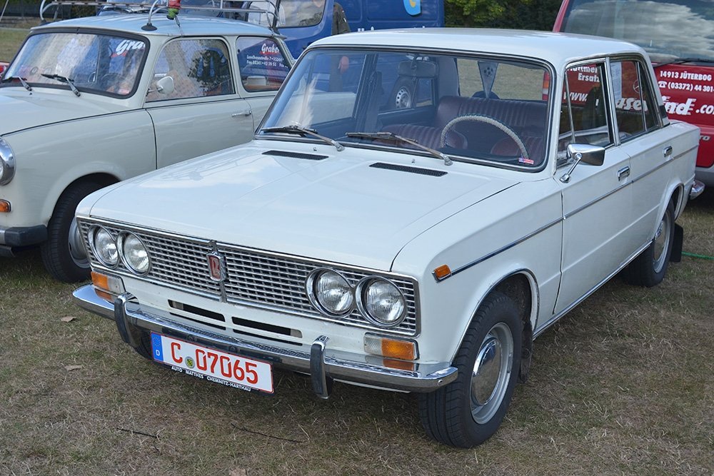 ВАЗ-2103.