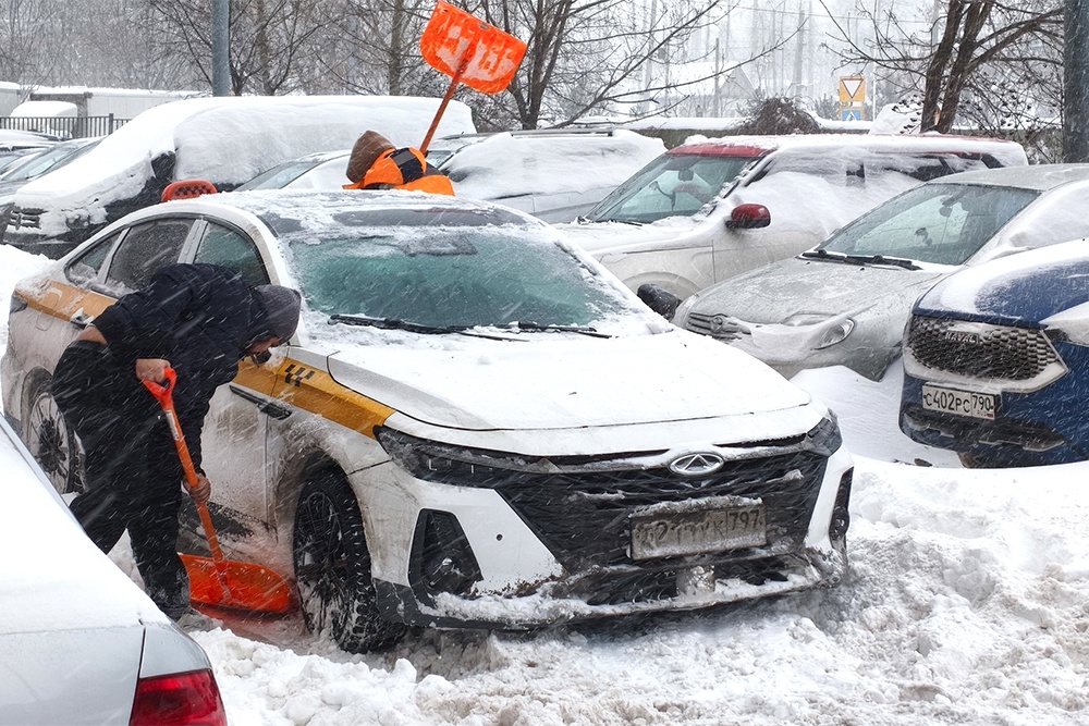 Сервисы должны научиться подавать такси в срок в любую погоду.