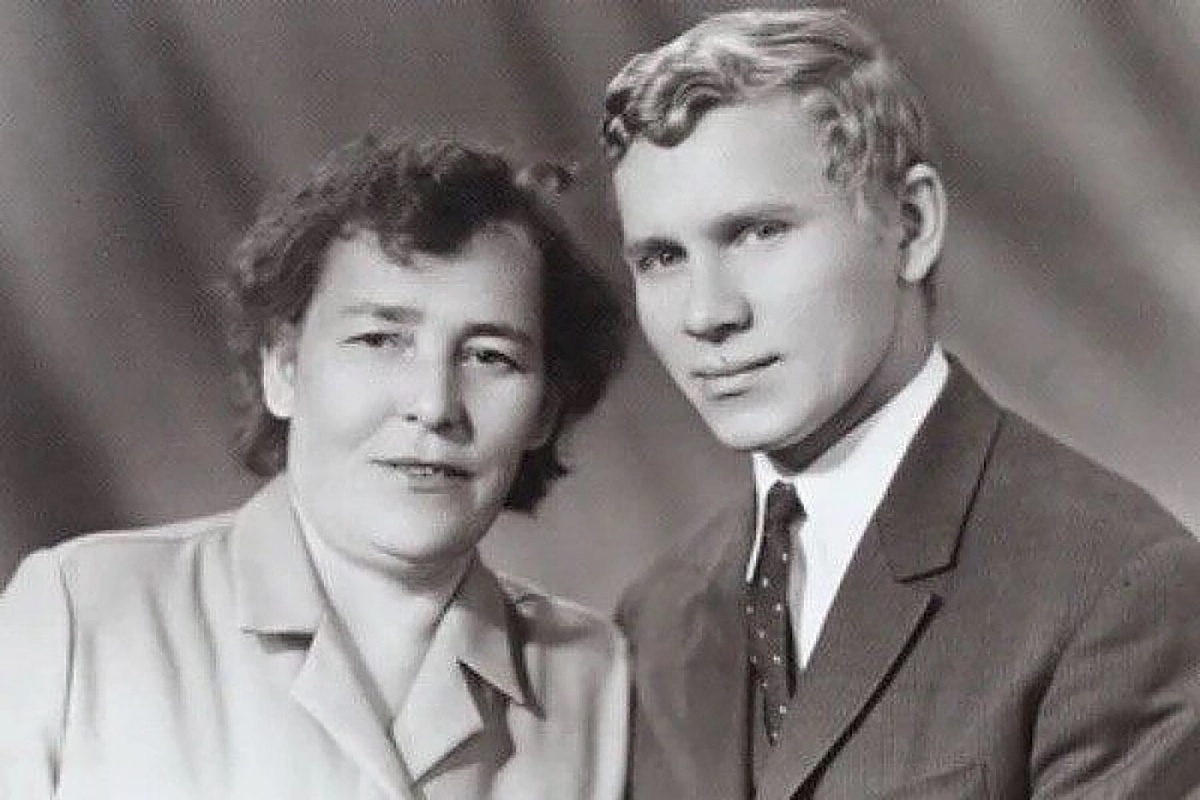 В 1965 году Зинаида Муравьева встретилась со своим сыном Геной. 