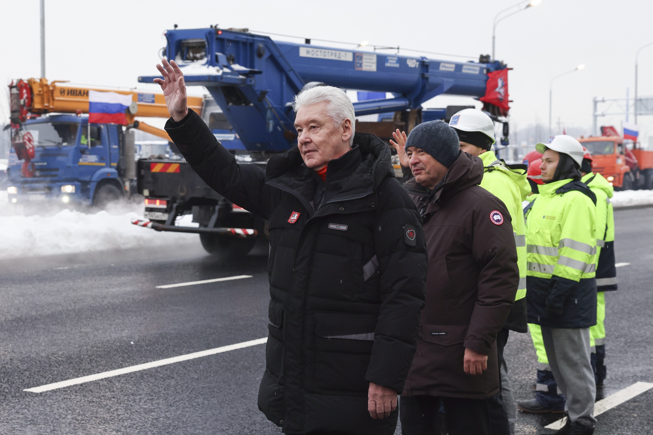 Сергей Собянин открыл движение по новой дороге в Коммунарке.