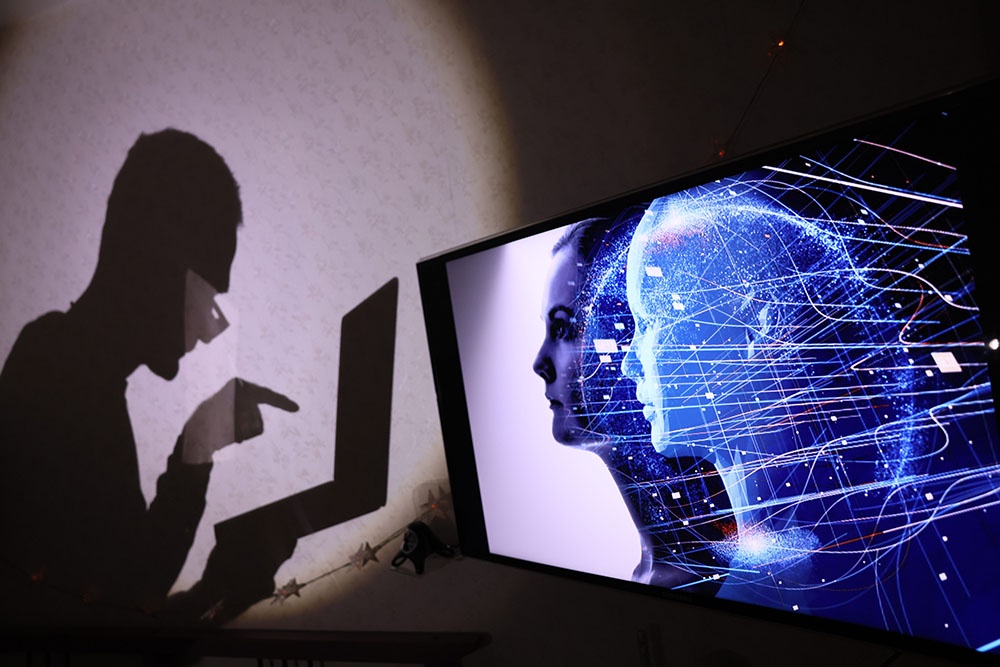 Среди главных страхов, которые вызывает ИИ, - утечка собираемых им данных. Среди главных страхов, которые вызывает ИИ, - утечка собираемых им данных.