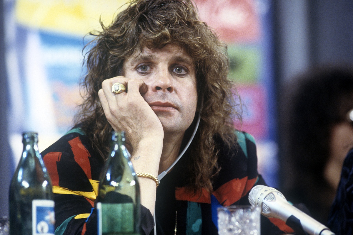 Оззи Осборна художник Владислав Шабалин слушал в 1989 году в Москве (на фото рокер на пресс-конференции в столице СССР). 