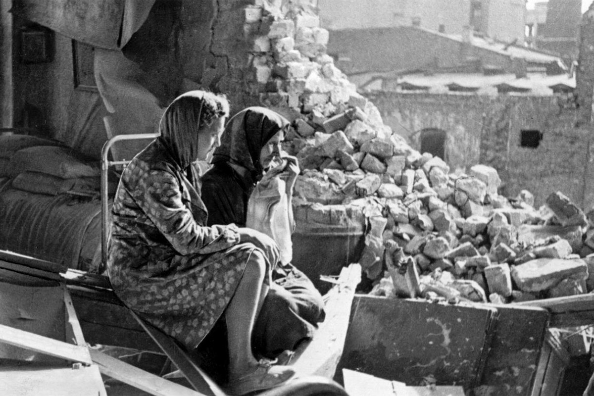 Жители Ленинграда, 1942 год.