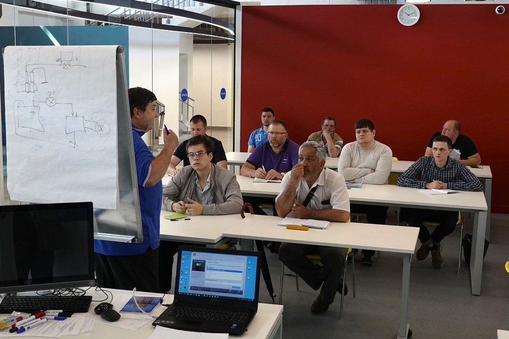 Хотя бы одно переобучение в 2025 году прошли до 90 процентов работников.