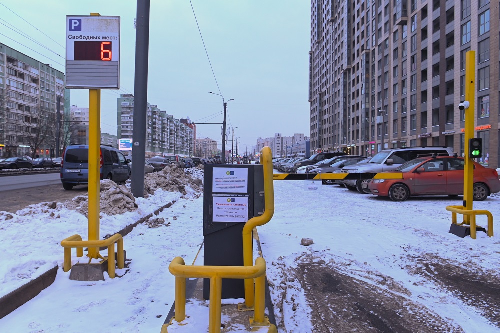Перехватывающая парковка на севере Петербурга