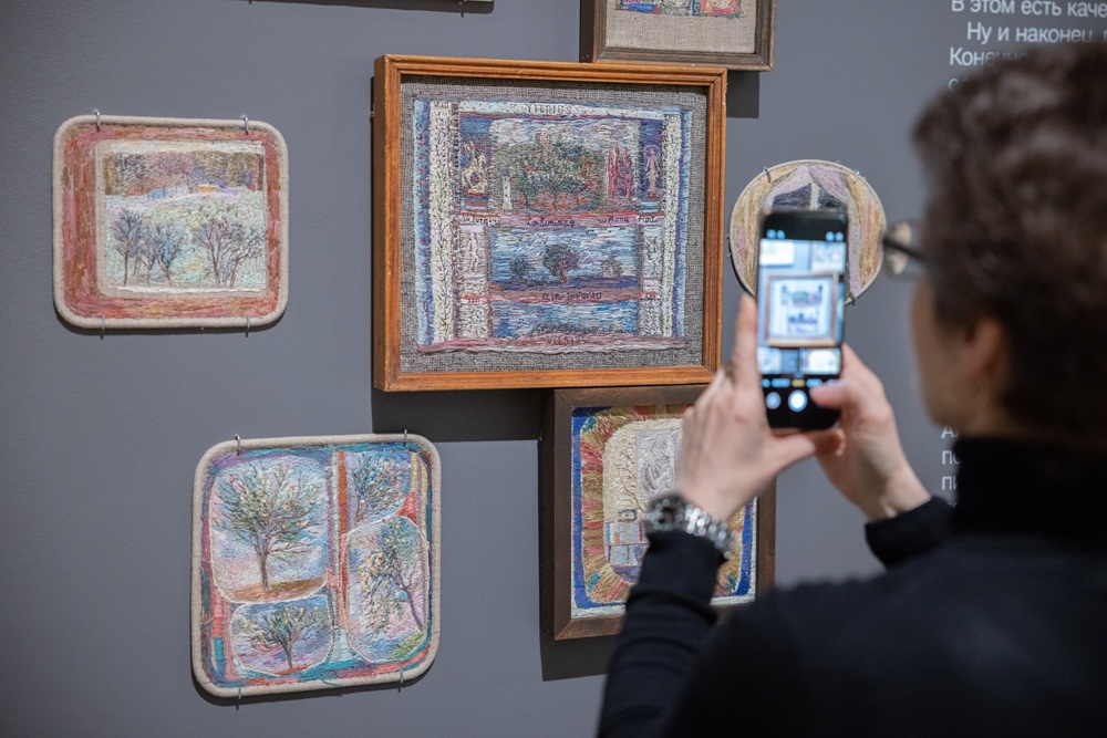 Вышивки Александры Лукашевкер - нежные и немолчные пейзажи. 