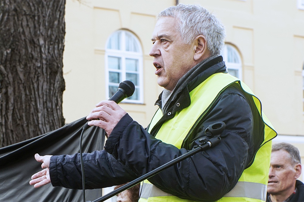 Несмотря на выигранный суд в ЕСПЧ, Александр Гапоненко за инакомыслие приговорен к десяти годам тюрьмы и трем годам надзора.