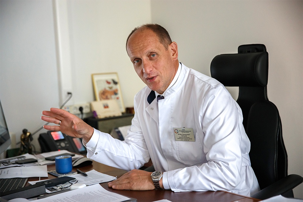 Игорь Хатьков: У нас созданы хорошие условия, чтобы здоровые могли пройти диспансеризацию, а больные - получить помощь. Доверяйте врачам.