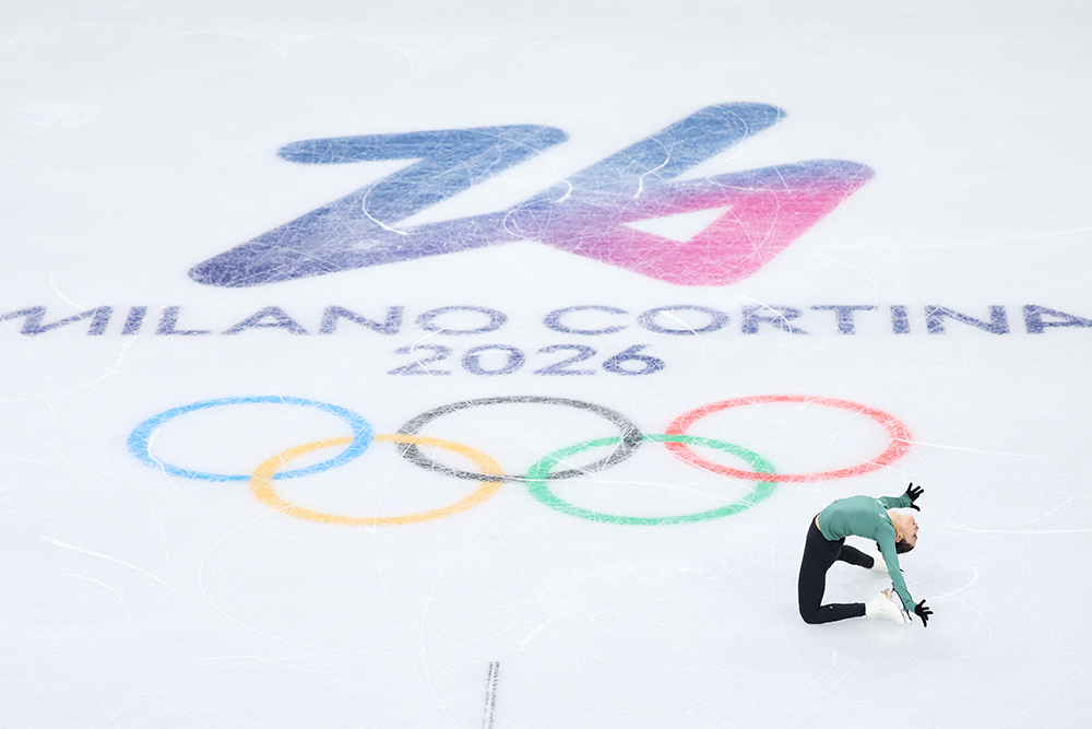 У фигуристов нет претензий к олимпийскому льду. А хоккеисты будут играть на недостроенной арене.