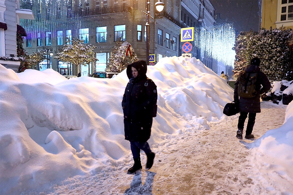 Прогулки по городу в Москве сейчас выглядят так.