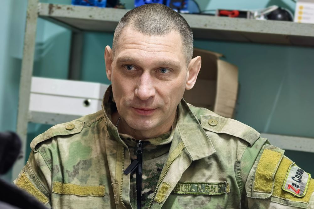 После войны Андрей хочет вернуться в родной Луганск и к бывшей профессии строителя. Его навыки точно пригодятся. После войны Андрей хочет вернуться в родной Луганск и к бывшей профессии строителя. Его навыки точно пригодятся.