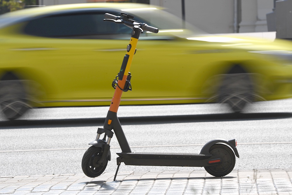 Такое, внешне безобидное, транспортное средство вполне может устроить серьезную аварию.