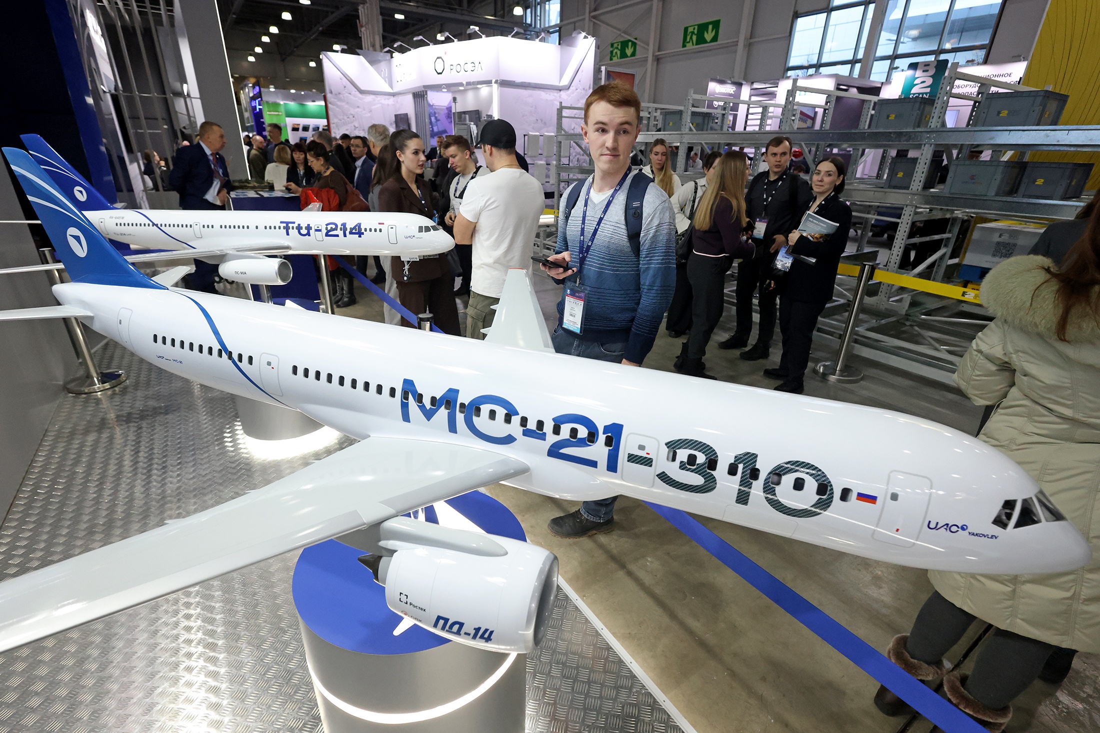 Активно идут сертификационные полеты MC-21 и "Суперджетов" с российскими двигателями.