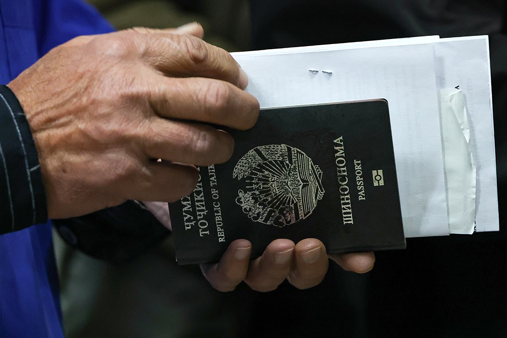 Отправят в колонию: Суды начали наказывать иностранцев, меняющих имена для въезда в Россию