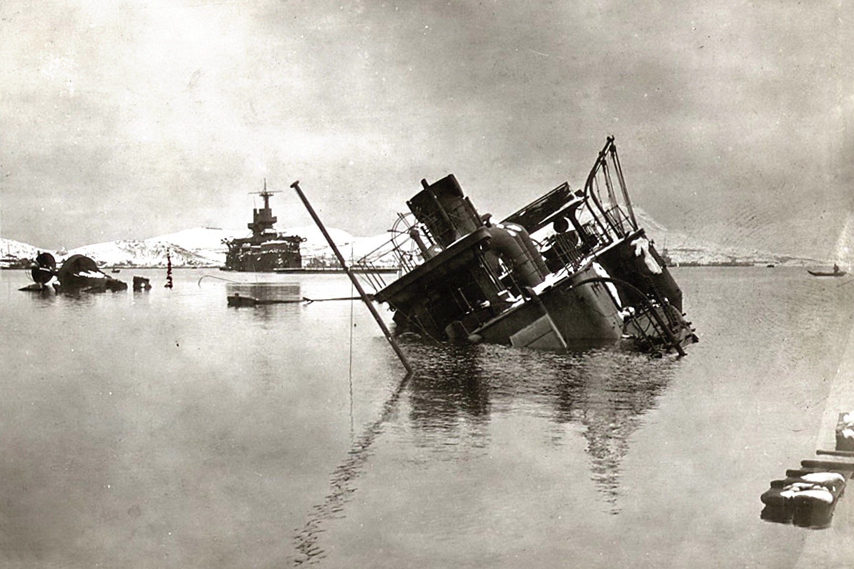 Погибшие корабли Порт-Артура. 1904 Погибшие корабли Порт-Артура. 1904