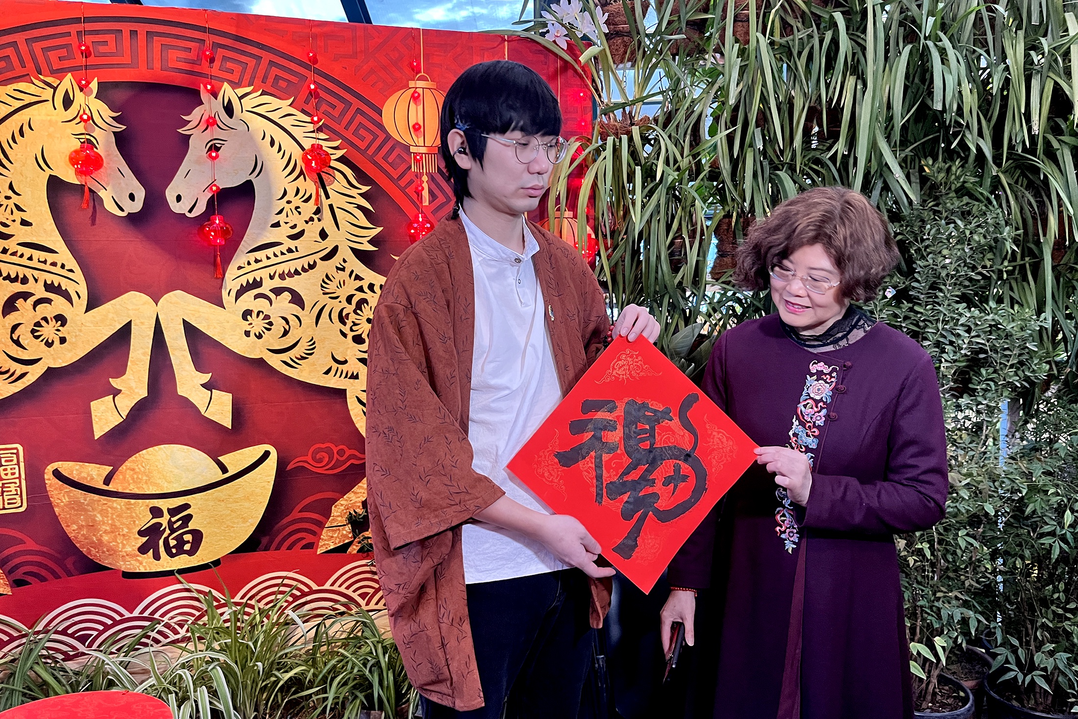 Китайский Новый год можно отметить среди орхидей в “Аптекарском огороде”