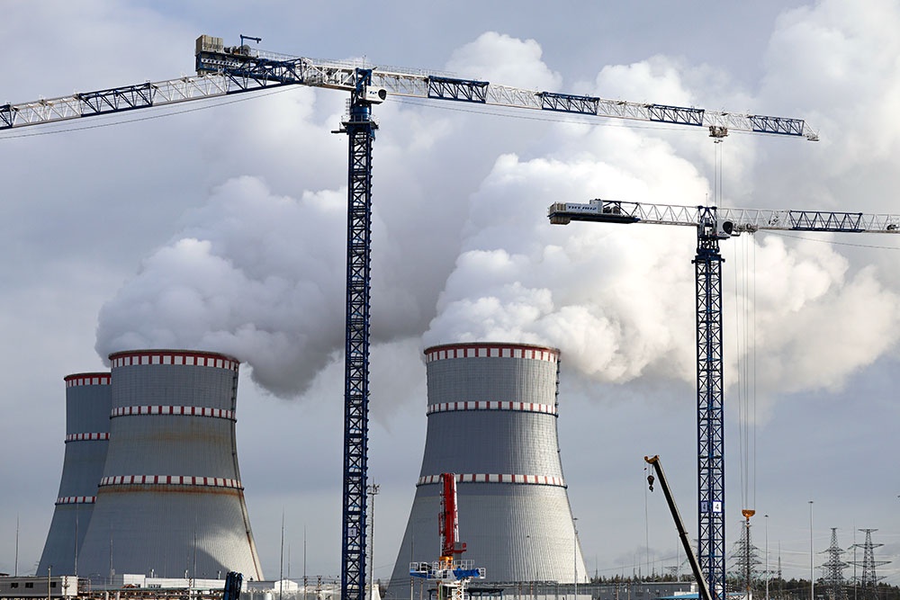 Атомные станции производят 20 процентов электроэнергии в России.