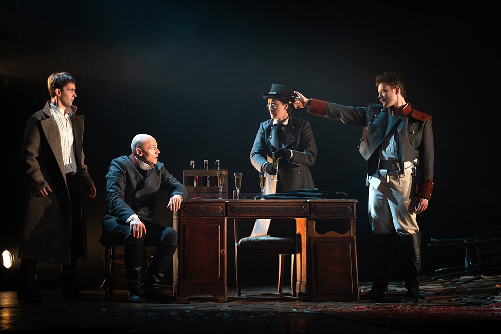 Спектакль получился неровный, местами загадочный, но занятный и содержательный.