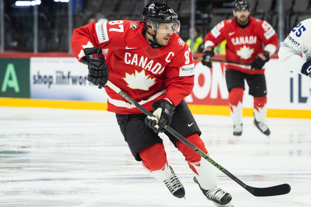 Двукратный олимпийский чемпион и капитан сборной Канады Сидни Кросби приехал в Милан за третьим золотом.