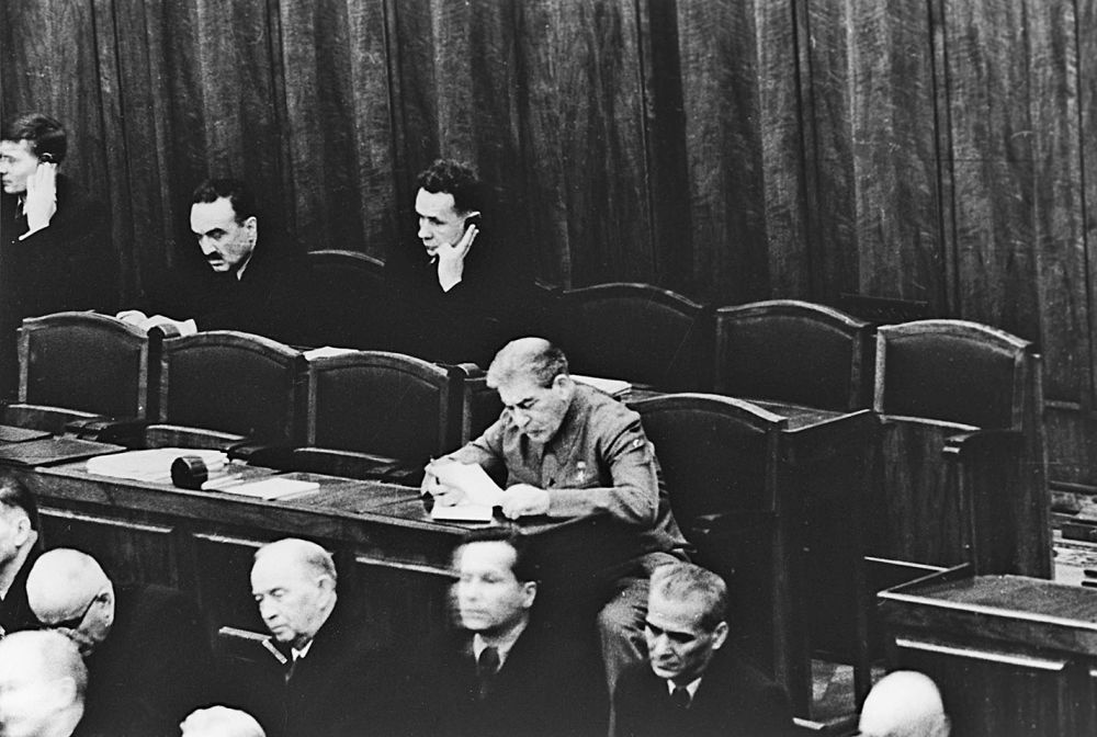 И.В. Сталин в президиуме XIX съезда КПСС. Октябрь 1952 года.