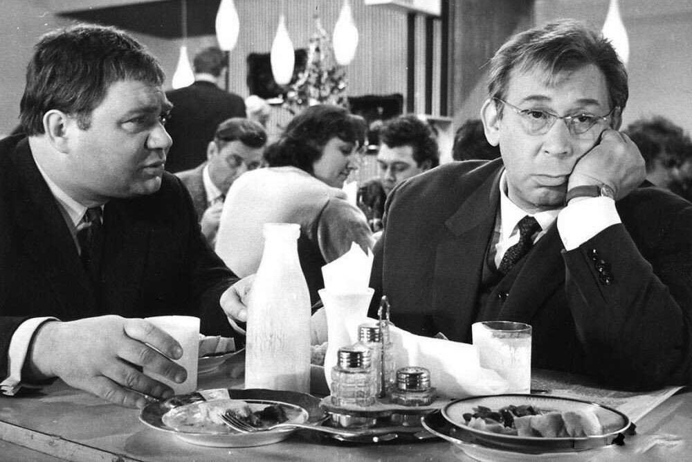 Король эпизода, грустный комик Готлиб Ронинсон вновь появится в своих лучших ролях