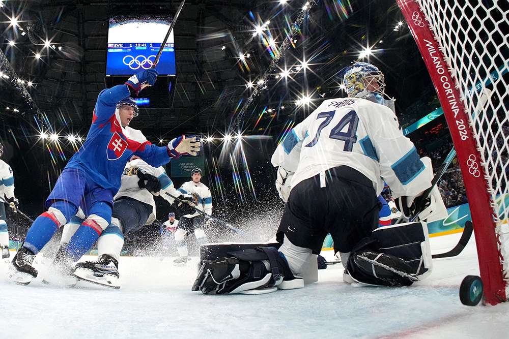 Словакам удалось пробить финского вратаря четыре раза. Одна из шайб на счету спартаковца Адама Ружички.