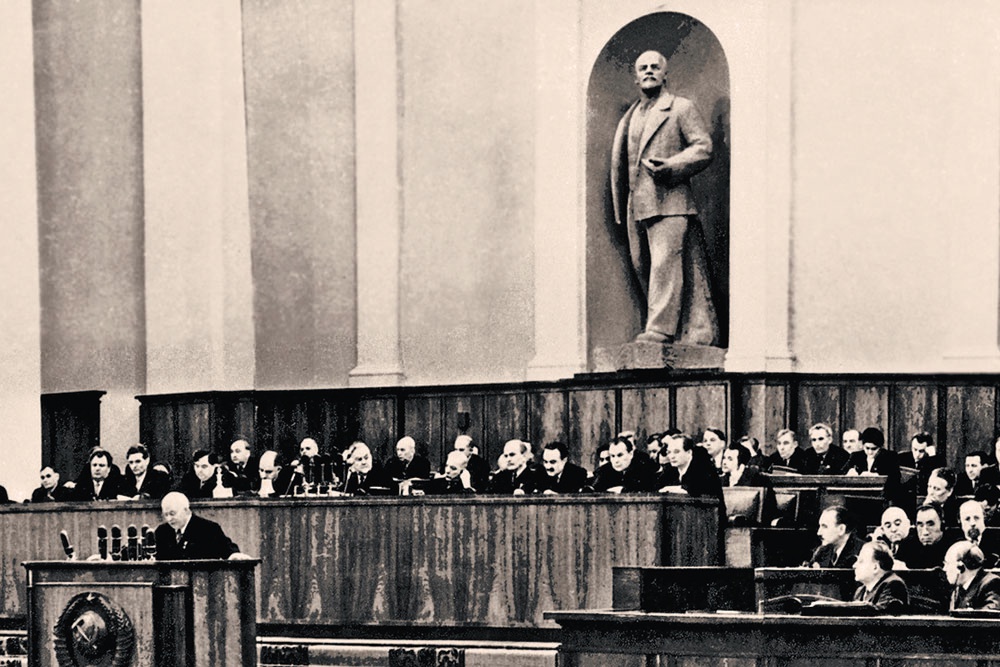 Обличая "культ личности", Никита Хрущев ссылался на гранитный авторитет Ленина.