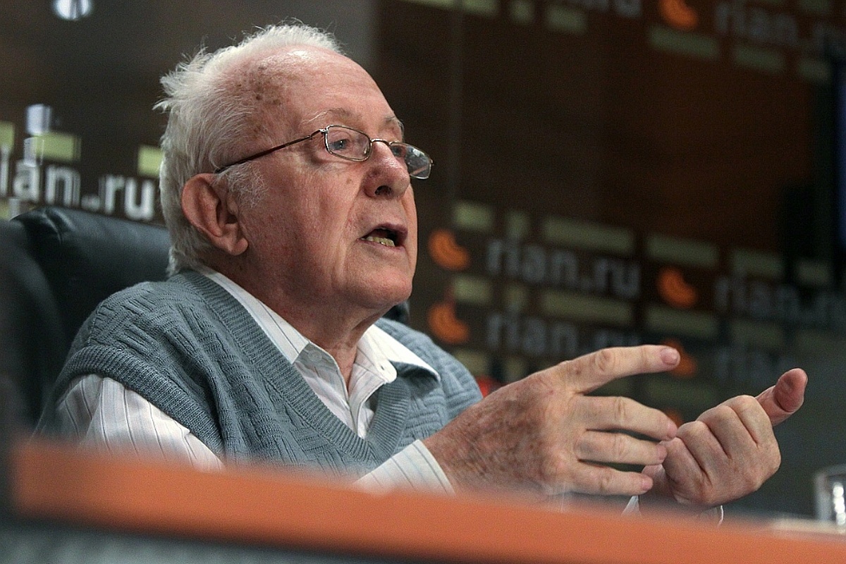 Умер историк Рой Медведев. Ему было 100 лет. 