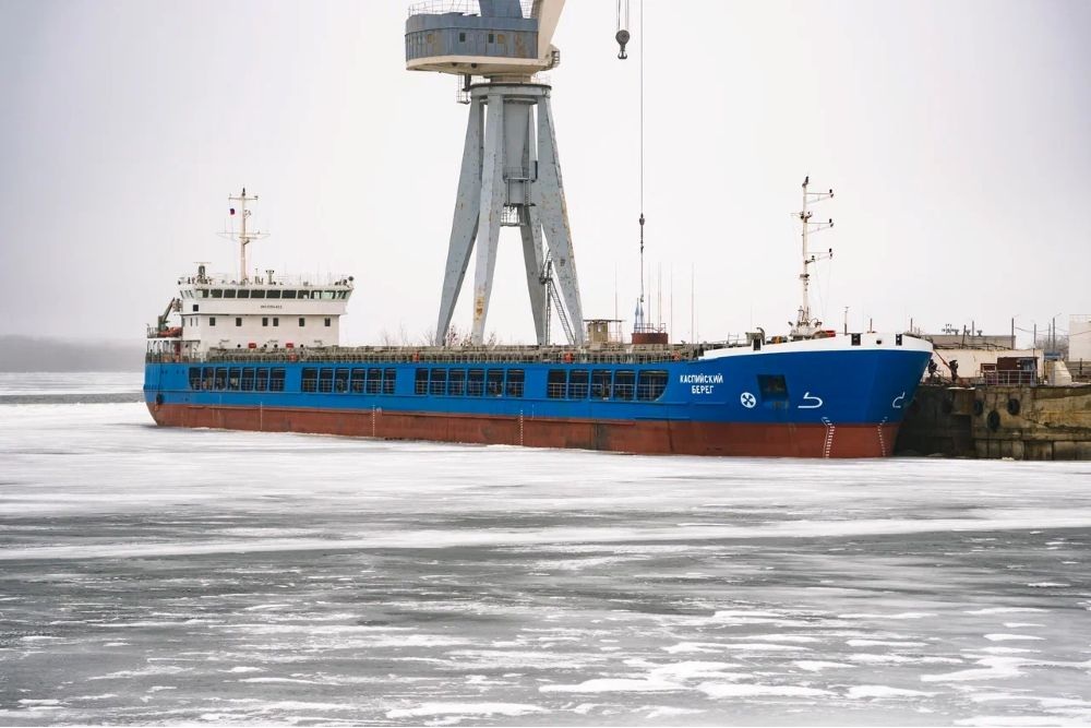 В Астрахани сдали первое судно для российско-иранского торгового флота