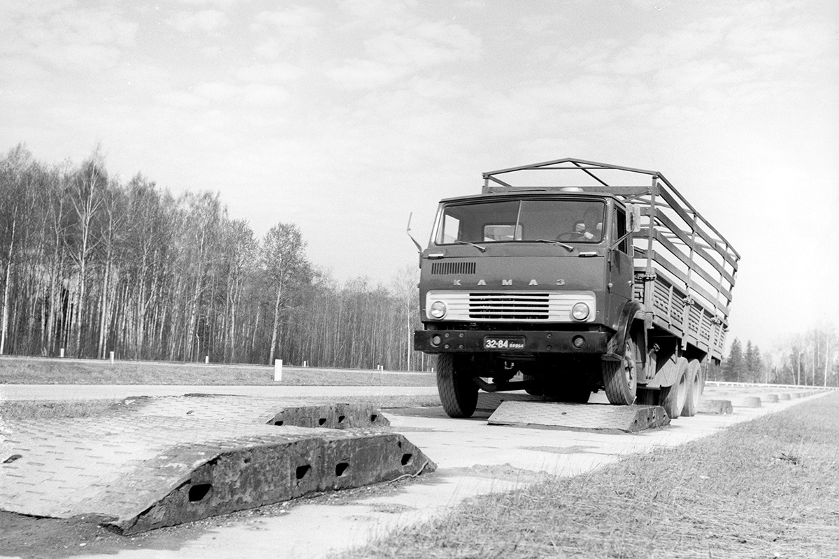 КамАЗ-5320 во время испытаний. 1974 КамАЗ-5320 во время испытаний. 1974