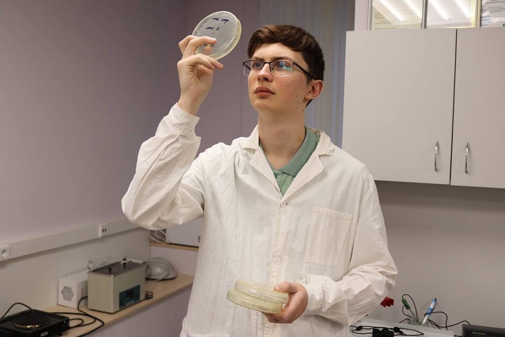 После окончания школы Николай Уликов планирует поступить в Тимирязевскую академию.