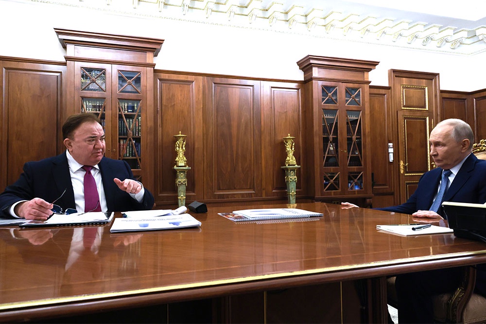 Махмуд-Али Калиматов рассказал президенту, что в регионе завершили строительство 75% долгостроев.