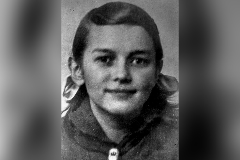 Именем Зины названы улицы в Ленинграде, Полоцке, белорусском райцентре Шумилино и поселке Оболь.