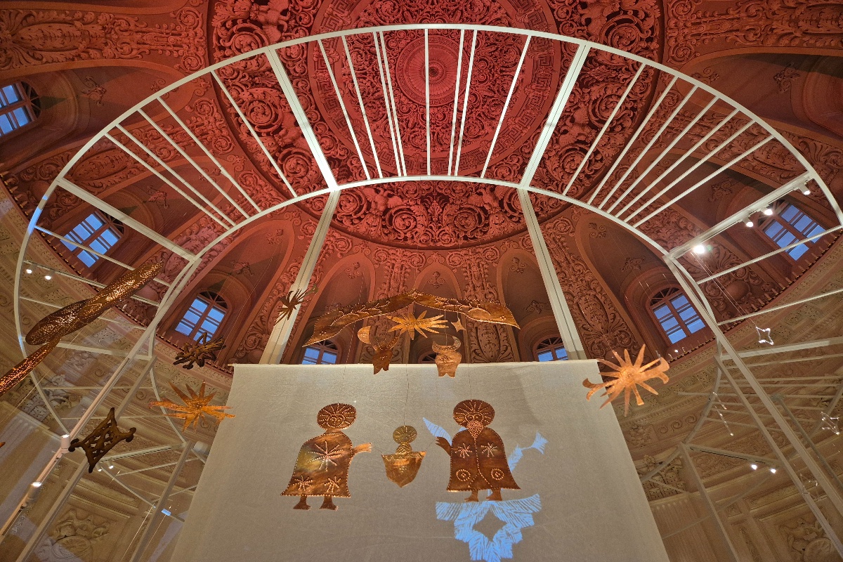 Месяцеслов в Петровском путевом дворце - один из самых необычных и запоминающихся проектов года в Москве.