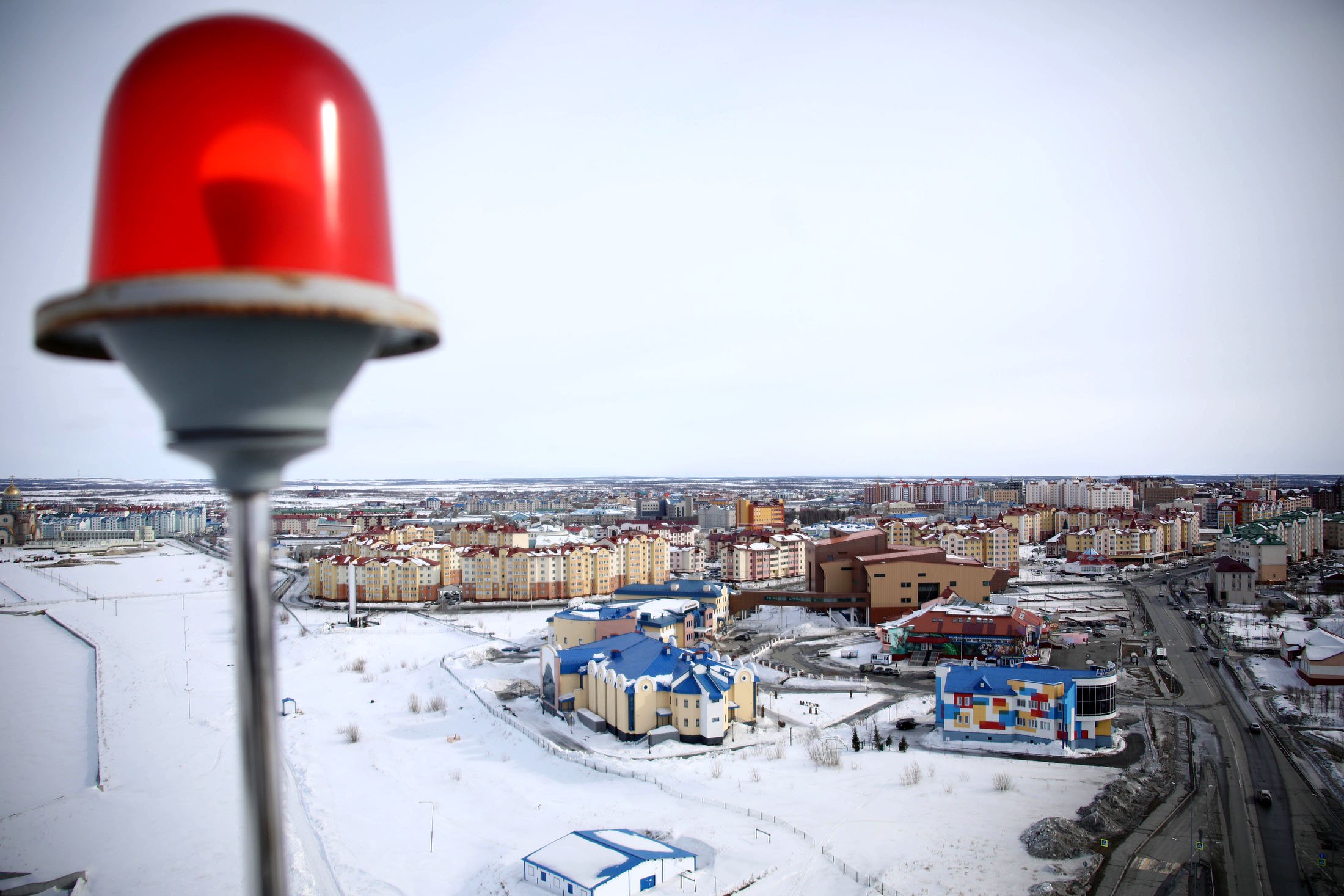 В городах Арктики постоянно изобретают новые технологии строительства с учетом таяния мерзлоты. 
