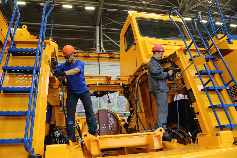 Мощности реконструированного цеха сборки позволят увеличить выпуск самосвалов на треть.