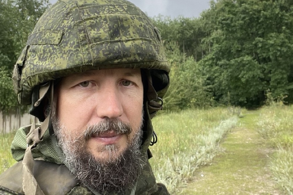 Отец Владислав (Лапердин) часто бывает в командировках в зоне спецоперации и знает, как важна для бойцов поддержка от земляков