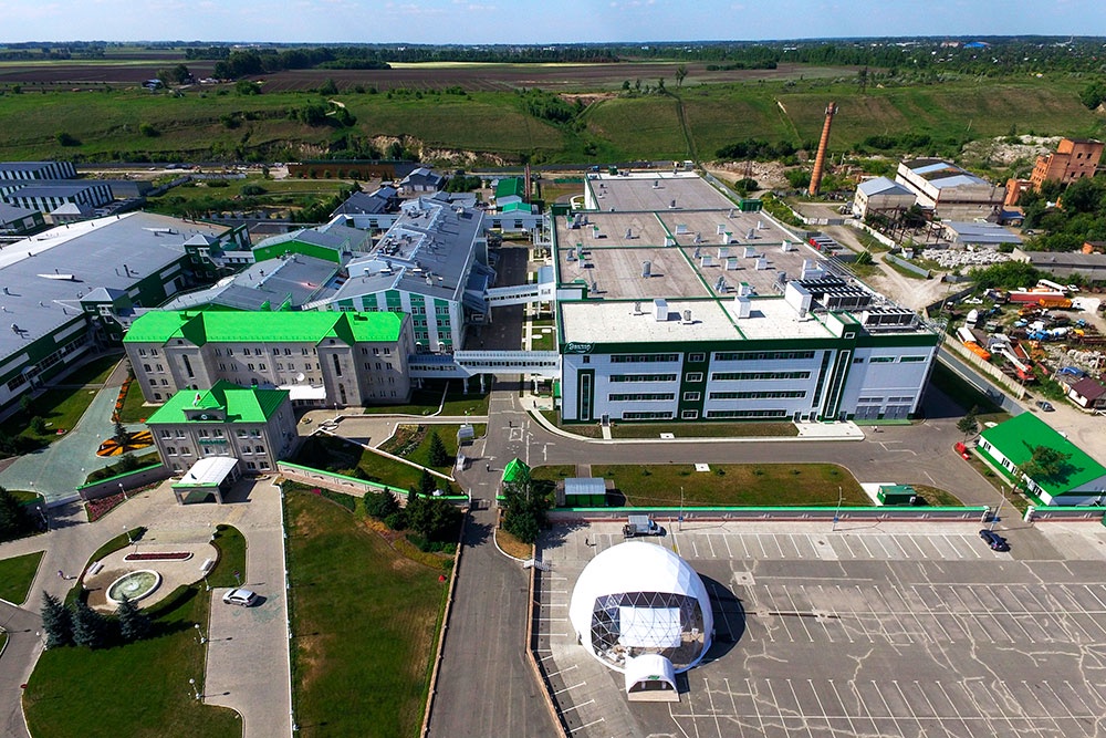 Промышленные кластеры объединяют поставщиков, разработчиков и производителей продукта. Промышленные кластеры объединяют поставщиков, разработчиков и производителей продукта.