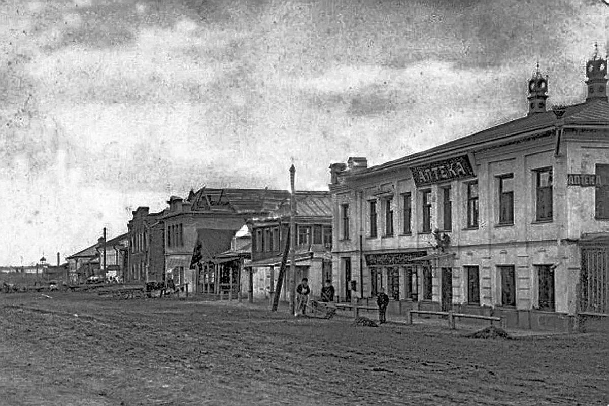 Вольная аптека для отпуска лекарств открылась на улице Нижний Порядок в июне 1865 года и служила гавриловопосадцам до 2025 года. Вольная аптека для отпуска лекарств открылась на улице Нижний Порядок в июне 1865 года и служила гавриловопосадцам до 2025 года.