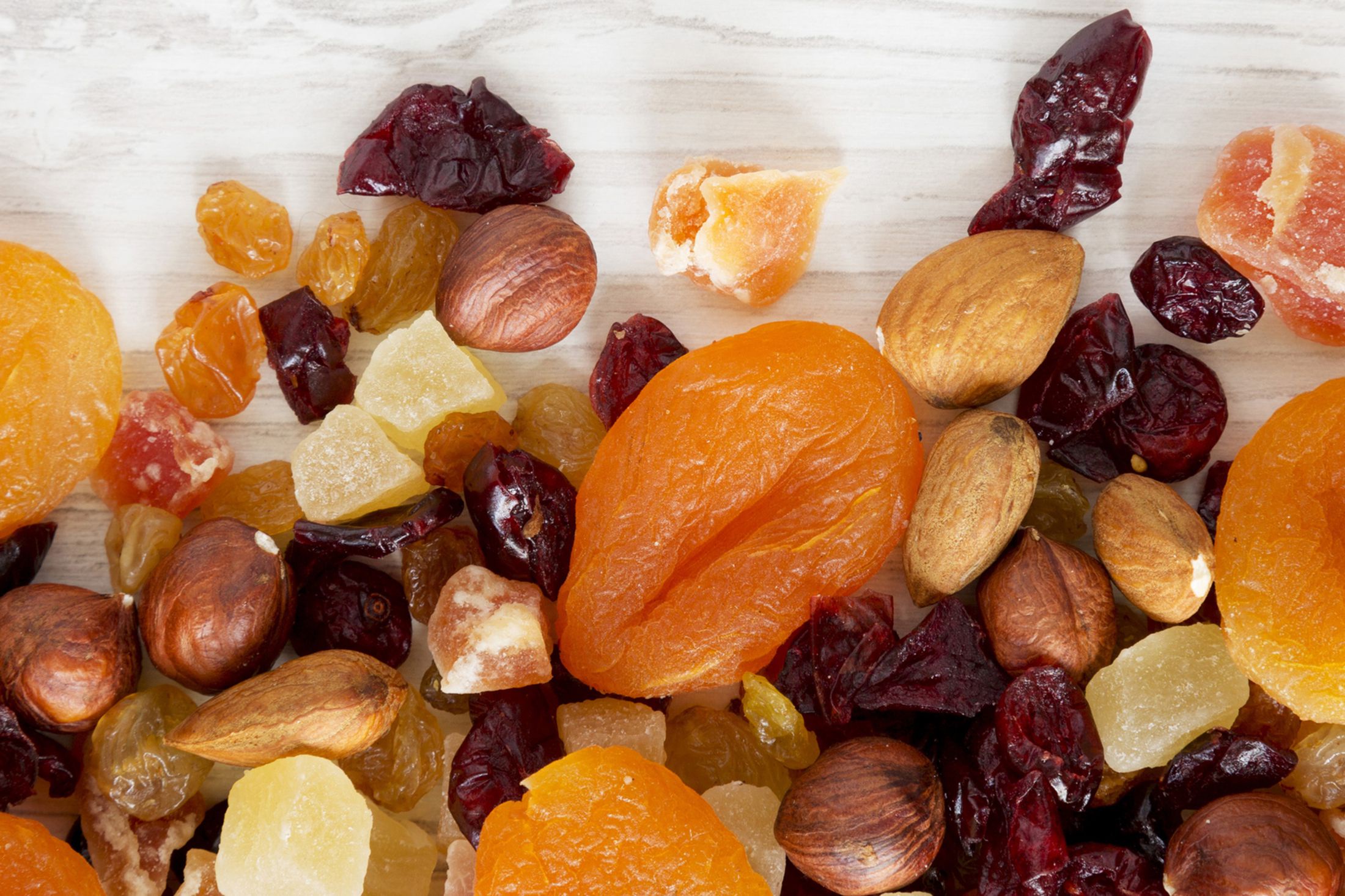 Сухофрукты (изюм, курага). Сухофрукты (изюм, курага).