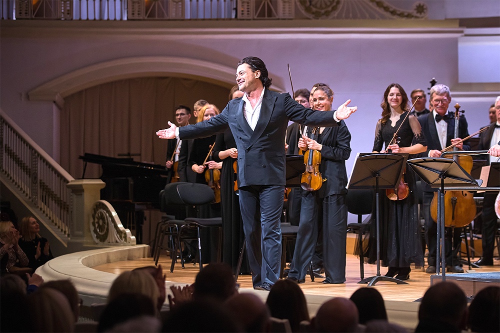 Выступление c Российским национальным оркестром вызвало овации восторженной аудитории.