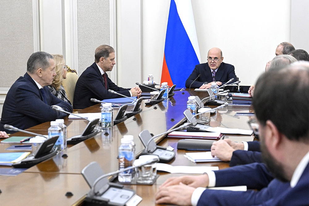 Михаил Мишустин на совещании с вице-премьерами обсудил новые решения кабмина. Михаил Мишустин на совещании с вице-премьерами обсудил новые решения кабмина.