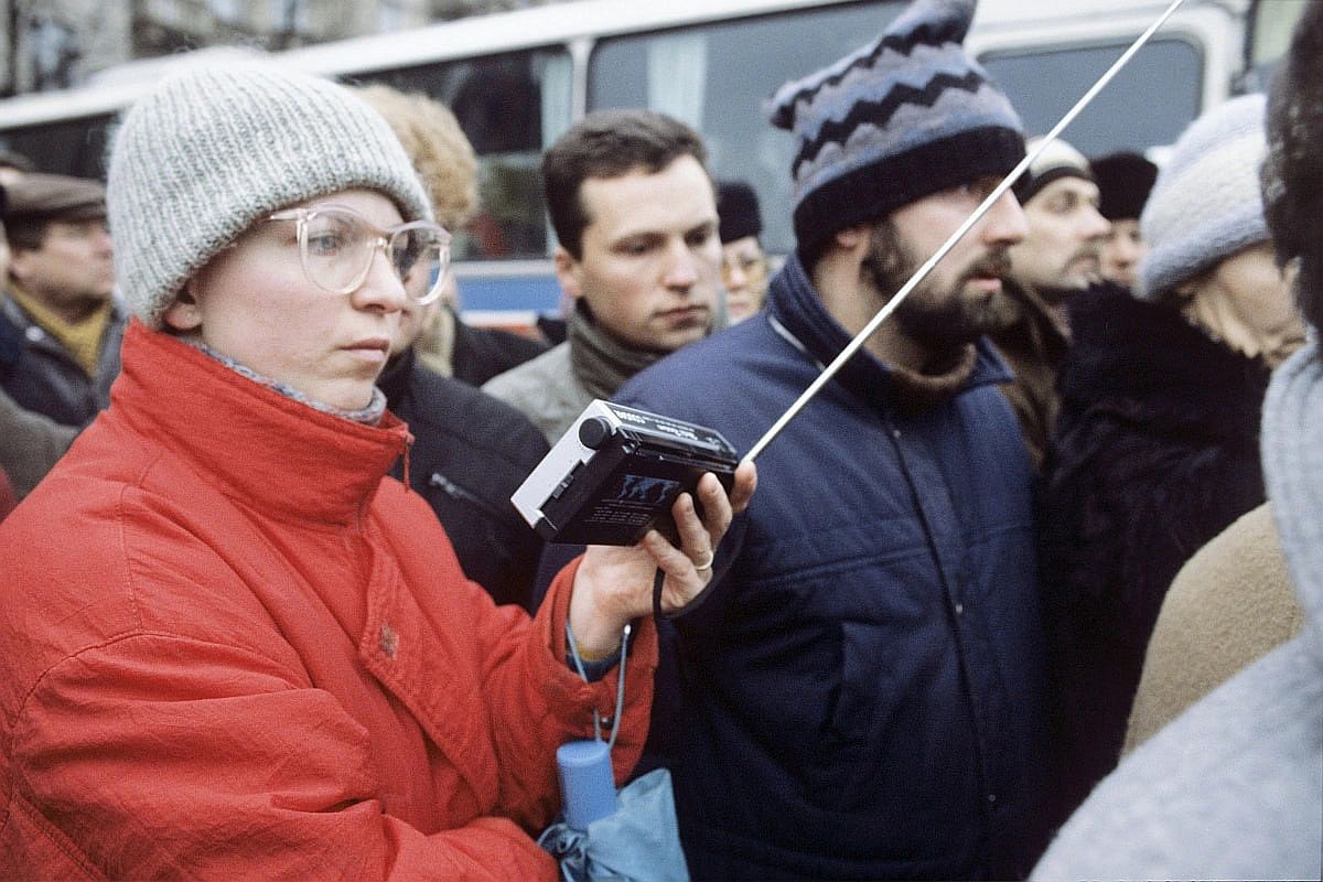 Недавно "Радио судного дня" передало шифровку "СССР", теперь же прозвучали слова, смысл которых конспирологи уже связали с атакой на Иран.