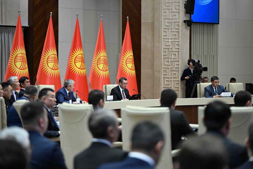 Глава республики собрал на совещание, посвященное итогам последних пяти лет, всех руководителей госструктур и высокопоставленных чиновников.